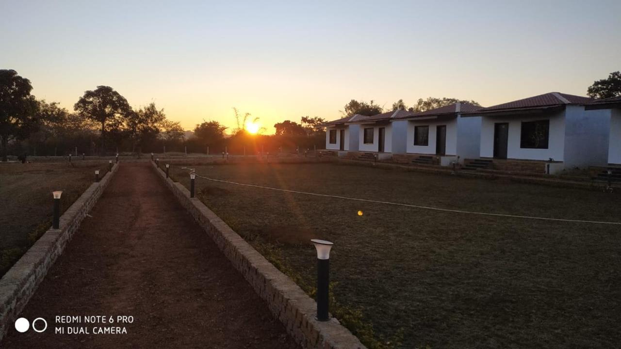 Maikal Hills Resort Amarkantak ภายนอก รูปภาพ